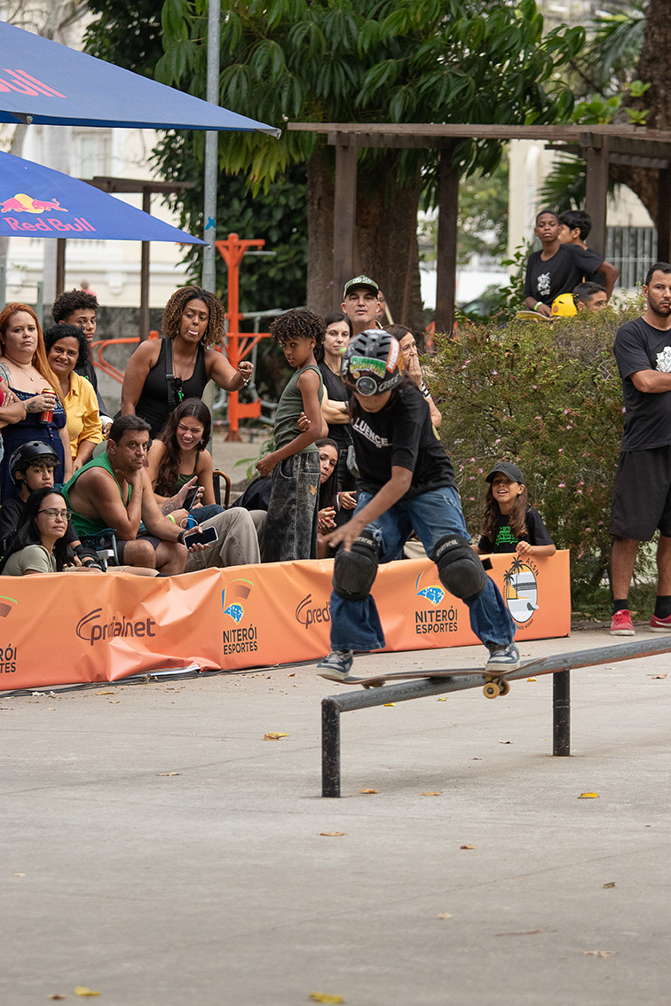 sem título-0004.jpg